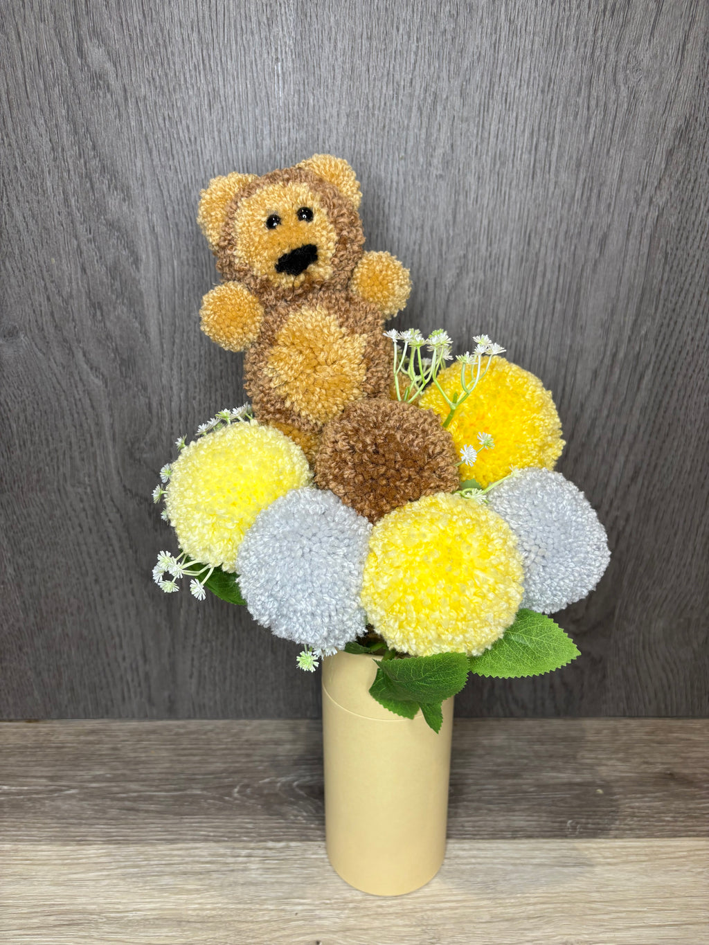 New baby bouquet with bear