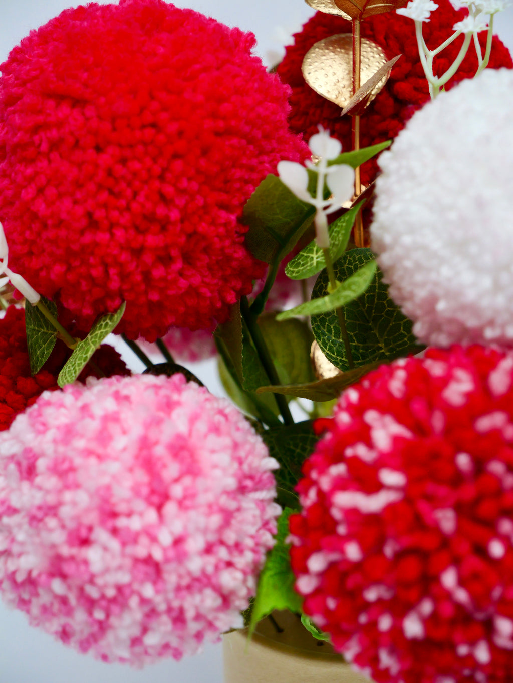 Pom-Pom Gift Bouquet